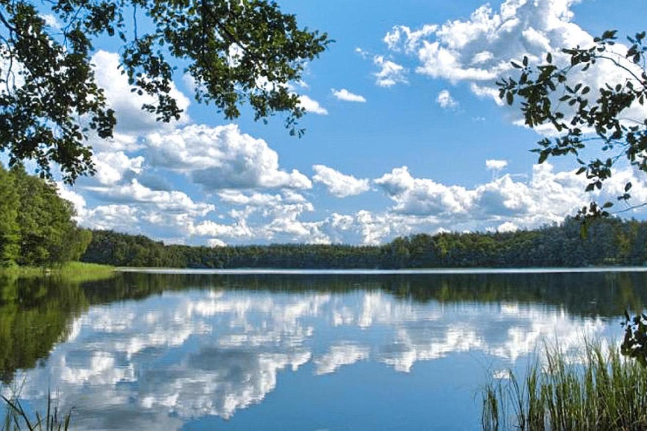 Holiday Home Close To The Lake Shore, Dabrowica Dabrowica  Exteriér fotografie